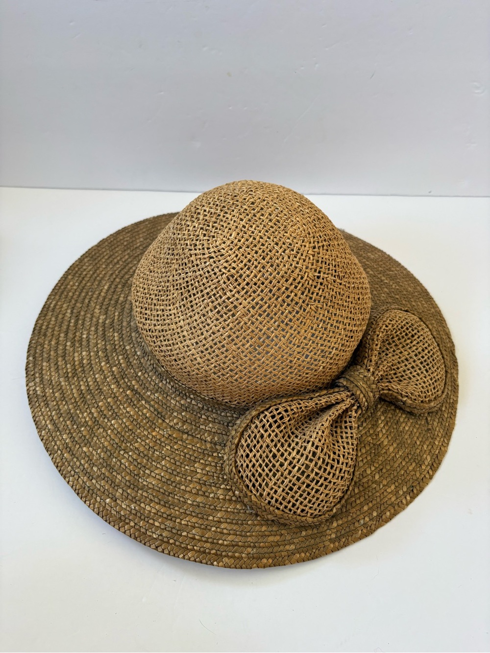 VNTG‎ Disney Wide Brim Fiber Straw Big Bow Sun Hat Resort Cruise Coastal Beach